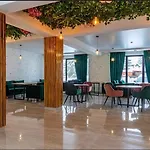 Hotel Imperial *